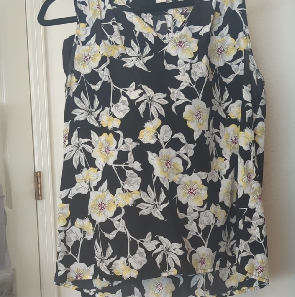 Mercer & Madison Black Yellow Floral Sleeveless Blouse Size Large Spring Top